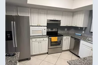 700 Valley Stream Dr #303, Naples, FL 34113 - Photo 3