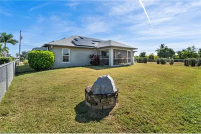 2020 NE 6th Pl, Cape Coral, FL 33909 - Photo 31