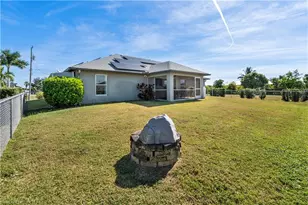 2020 NE 6th Pl, Cape Coral, FL 33909 - Photo 31