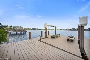 208 San Mateo Dr, Bonita Springs, FL 34134 - Photo 31