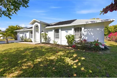 913 SE 16th St, Cape Coral, FL 33990 - Photo 5