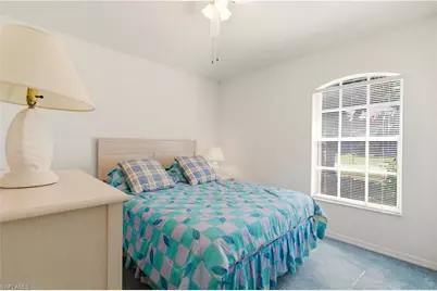 913 SE 16th St, Cape Coral, FL 33990 - Photo 23