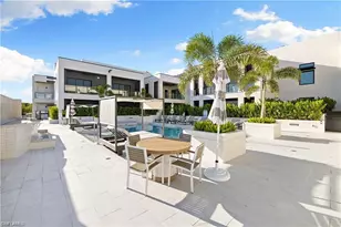 82 9th St S, Naples, FL 34102 - Photo 45