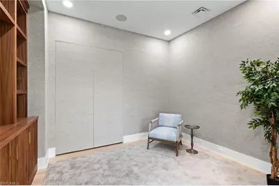 82 9th St S #301, Naples, FL 34102 - Photo 17