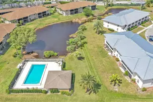 151 Cypress Way E, Naples, FL 34110 - Photo 25