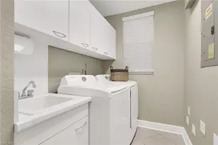 785 Regency Reserve Cir, Naples, FL 34119 - Photo 21