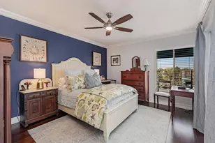 305 Park Shore Dr, Naples, FL 34103 - Photo 13