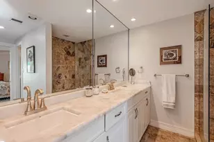 305 Park Shore Dr, Naples, FL 34103 - Photo 17