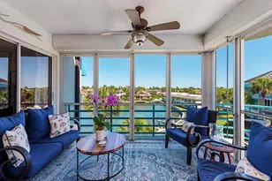 305 Park Shore Dr, Naples, FL 34103 - Photo 3