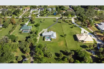 1061 15th St SW, Naples, FL 34117 - Photo 43