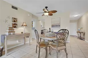 120 Cypress Way E, Naples, FL 34110 - Photo 9