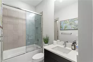 9517 Montelanico Loop, Naples, FL 34119 - Photo 23