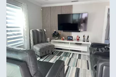 200 SW 10th Ter, Cape Coral, FL 33991 - Photo 9