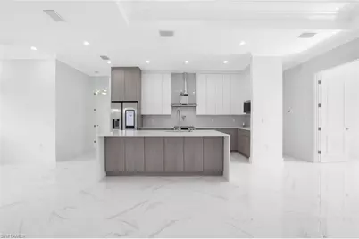 1068 16th St NE, Naples, FL 34120 - Photo 5