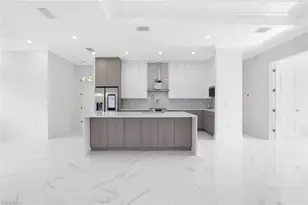 1068 16th St NE, Naples, FL 34120 - Photo 5