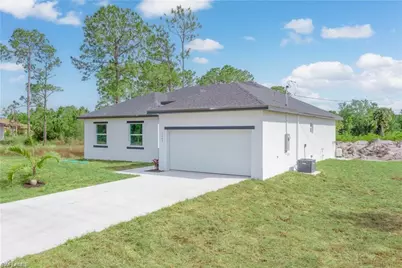 3121 71st St W, Lehigh Acres, FL 33971 - Photo 31