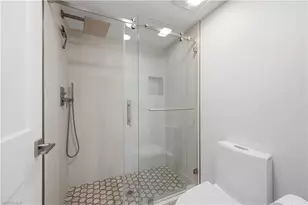 1330 Derbyshire Ct, Naples, FL 34116 - Photo 23