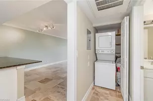 8200 Summerlin Village Cir, Fort Myers, FL 33919 - Photo 11