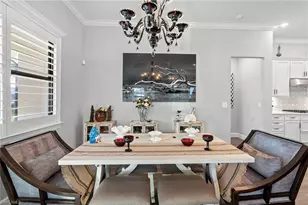 9811 Everglades Dr, Naples, FL 34120 - Photo 7