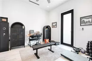 12 35th Ave NW, Naples, FL 34120 - Photo 21