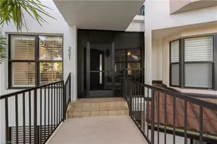 221 La Peninsula Blvd, Naples, FL 34113 - Photo 5