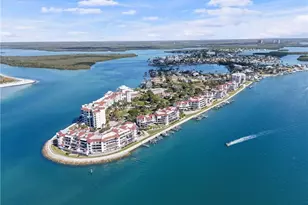 221 La Peninsula Blvd, Naples, FL 34113 - Photo 3