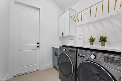 1607 NW 17th St, Cape Coral, FL 33993 - Photo 13