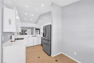 186 Pebble Shores Dr, Naples, FL 34110 - Photo 5