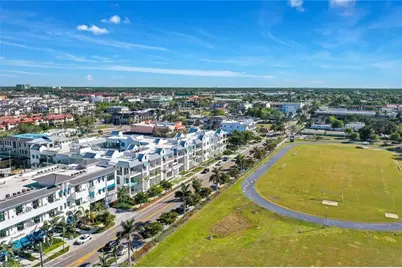 201 8th St S #311, Naples, FL 34102 - Photo 37