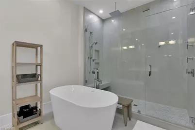 201 8th St S #311, Naples, FL 34102 - Photo 19