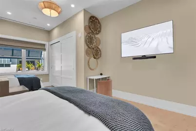 201 8th St S #311, Naples, FL 34102 - Photo 13