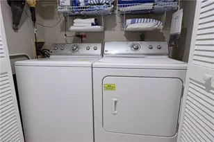 661 Windsurf Ln, Naples, FL 34108 - Photo 17