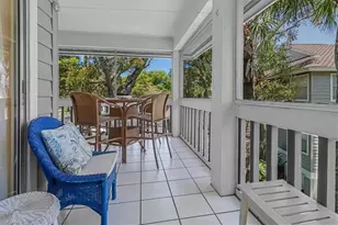 660 Wiggins Bay Dr, Naples, FL 34110 - Photo 23