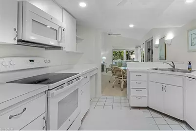 660 Wiggins Bay Dr #B21, Naples, FL 34110 - Photo 5