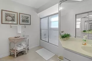 660 Wiggins Bay Dr, Naples, FL 34110 - Photo 19