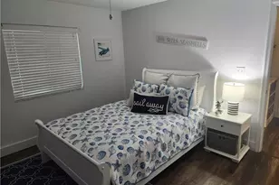 220 Timber Lake Cir, Naples, FL 34104 - Photo 5