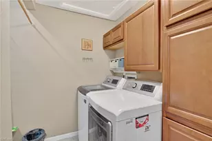 354 Dover Pl, Naples, FL 34104 - Photo 21