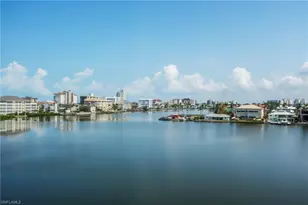 271 Southbay Dr, Naples, FL 34108 - Photo 15