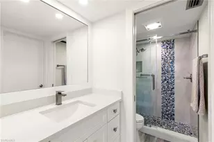 991 Collier Ct, Marco Island, FL 34145 - Photo 17