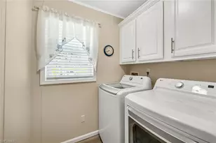 1113 Diamond Lake Cir, Naples, FL 34114 - Photo 23