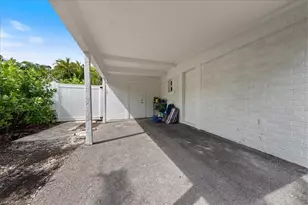 1280 Embassy Ln, Naples, FL 34104 - Photo 19