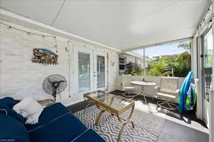 1280 Embassy Ln, Naples, FL 34104 - Photo 15