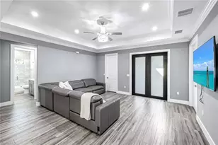 141 20th Ave NW, Naples, FL 34120 - Photo 9