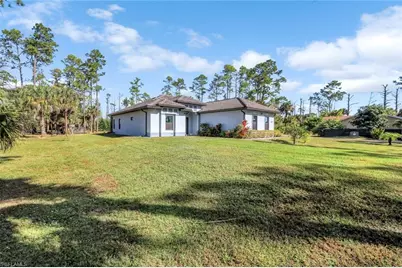 141 20th Ave NW, Naples, FL 34120 - Photo 5