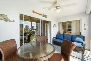 340 Horse Creek Dr, Naples, FL 34110 - Photo 15