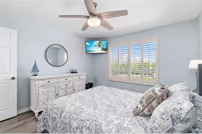 340 Horse Creek Dr #403, Naples, FL 34110 - Photo 13