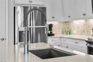 2609 Seychelles Cir, Naples, FL 34112 - Photo 15