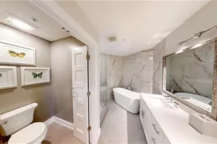 2185 Arielle Dr, Naples, FL 34109 - Photo 9