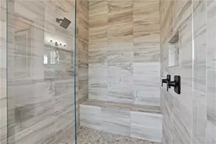 11648 Periwinkle Dr, Naples, FL 34120 - Photo 19