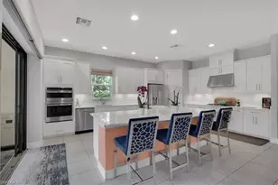 3221 Quilcene Ln, Naples, FL 34114 - Photo 9